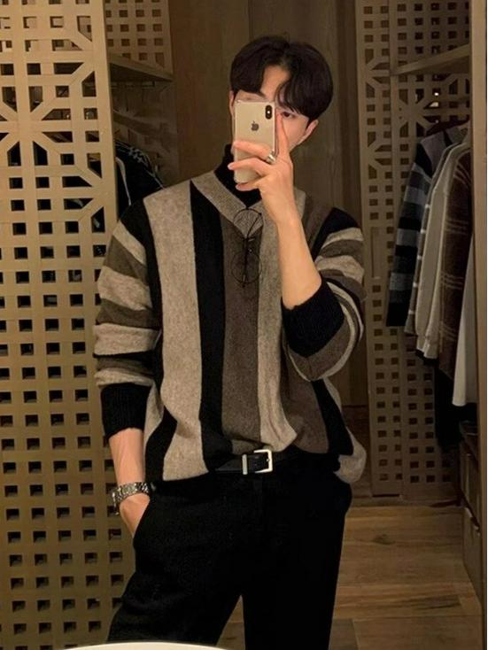 Men's Korean Striped V-Neck Knit Sweater - Autumn/Winter Loose Fit Long Sleeve Pullover