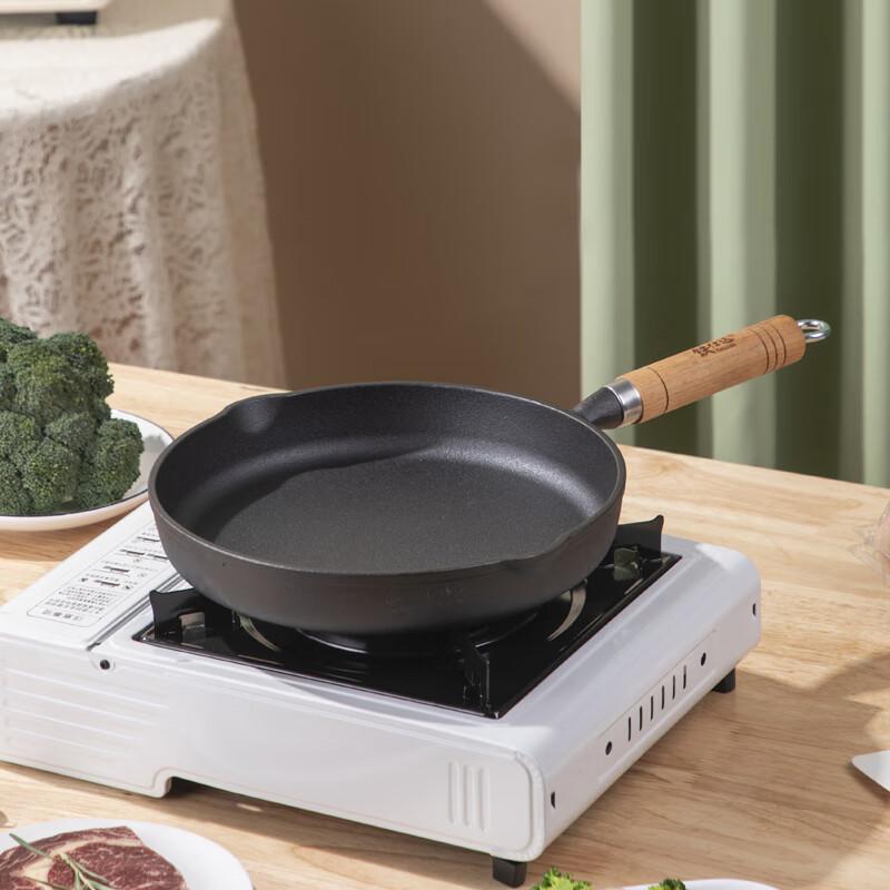 Telssida Thick Cast Iron Skillet, Uncoated Steak Pan, Non-Stick Frying Pan, Raw Iron Mini Breakfast Pan, 20cm, No Lid