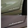 Potrivit pentru Embleme Mașini Hibride Noi Lexus: Embleme laterale, de aripă și de portbagaj în limba engleză.