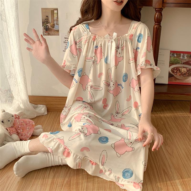 Women's Plus Size Ice Silk Nightdress - Summer Over-the-Knee, High-End, Loose Fit, Thin Section for Sizes Up To 300 Jin