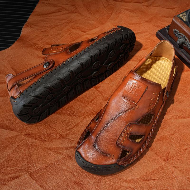 Fashion New Outdoor Sandals Anti-collision Toe Man Summer Shoes New Arrival Mens Hollow Out Flats Leisure Walk Sandals Wading Aqua Shoes