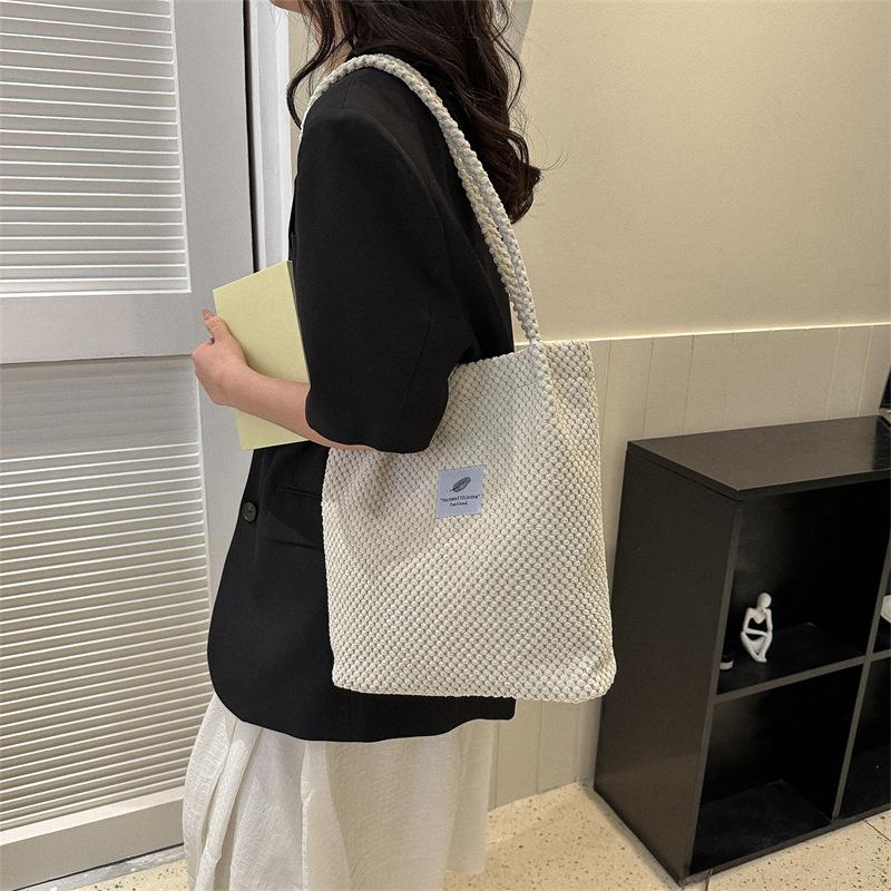2025 spring new tote extra large bag versatile fashion letter shoulder handbag bag trendy retro solid color hand carry