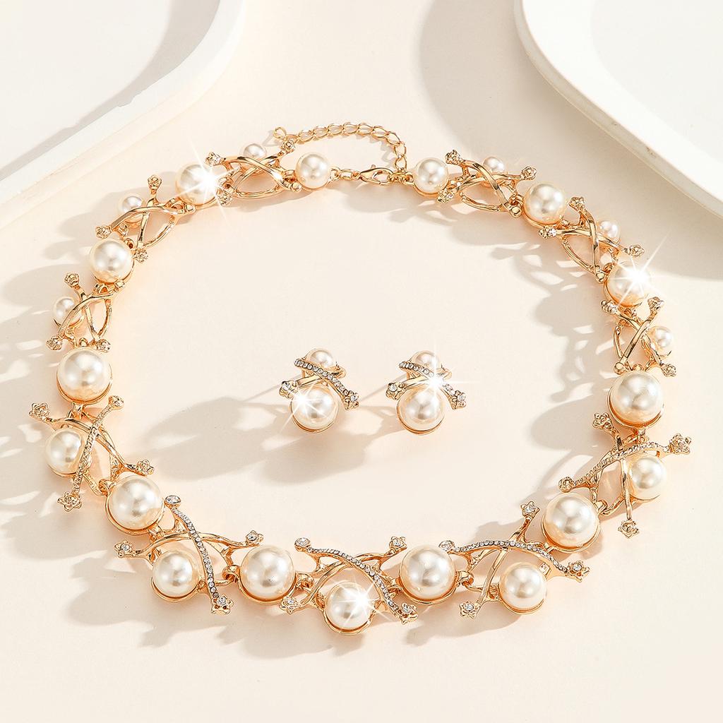 European and American Fashion Imitation Pearl Alloy Necklace Earrings Set Jewelry