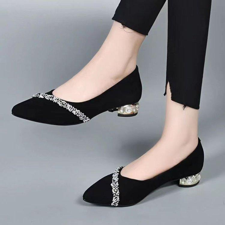 Low-heeled Rhinestone Pointed Women's Shoes Spring New Elegant Thick-heeled Light-mouth Single Shoes Women's Matte Ladyshoes Black Work Shoes