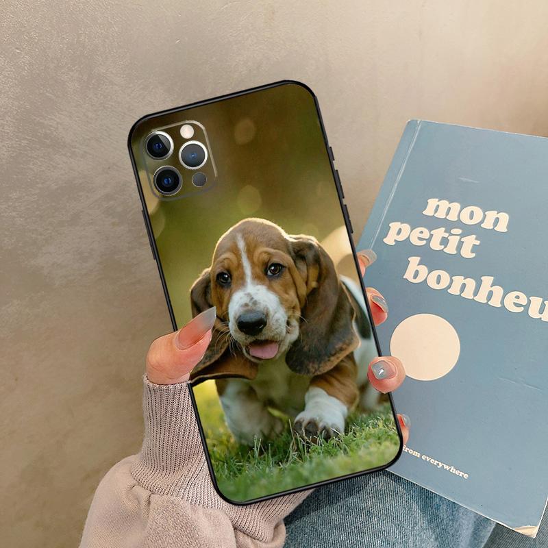 Basset Hound Dog Case For iPhone 17 Air 14 16 15 11 12 13 Pro Max 12 Mini XR 15 16 Plus 16e Back Cover Shell
