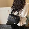Bolso de Mano Clásico de Piel Sintética Granulada con Asa Superior y Correa de Hombro Desmontable Ideal para la Moda Cotidiana y la Elegancia