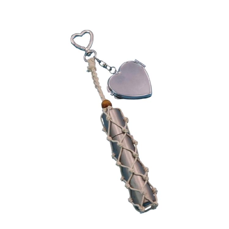 

Practical Macrames Keyring With Retro Styles Wax Thread Crafted For Fashionable Gift Giving білий