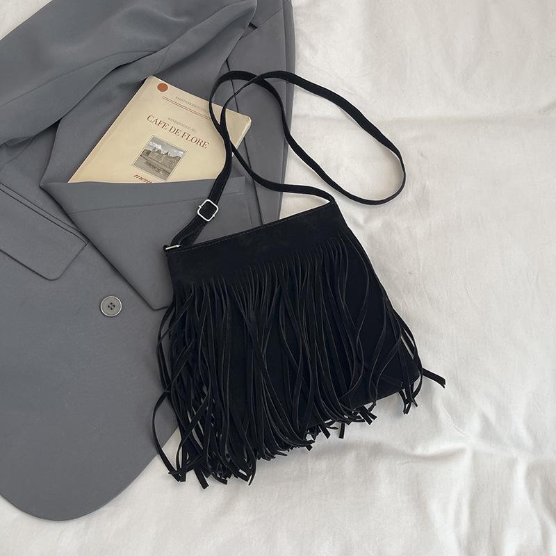 New Fashion Suede Bucket Bag for Women Soft Touch Fringe Crossbody Shoulder Purse Trendy Casual Handbag
