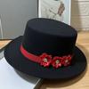 Autumn and Winter New Flat Top Top Top Hat Women's French Light Luxury Thousand Gold Woolen Hat Elegant Pearl Flower Black Top Hat