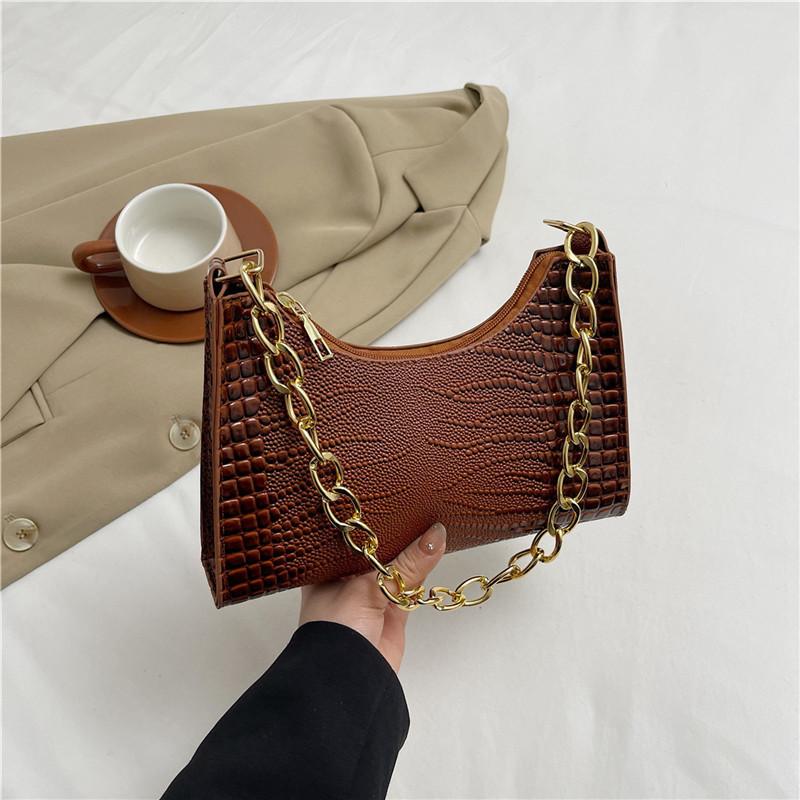 Stylish Urban Commuter Handheld Chain Shoulder Bag For Women 2024 Trendy Small Square Bag