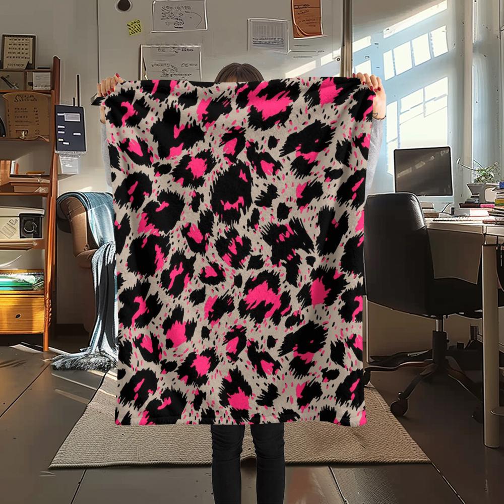 1Pc Pink Leopard Pattern Print Flannel Blanket, High Quality Comfortable for All Seasons, Home Decor, Warmth and Comfort, Perfect for Gifts