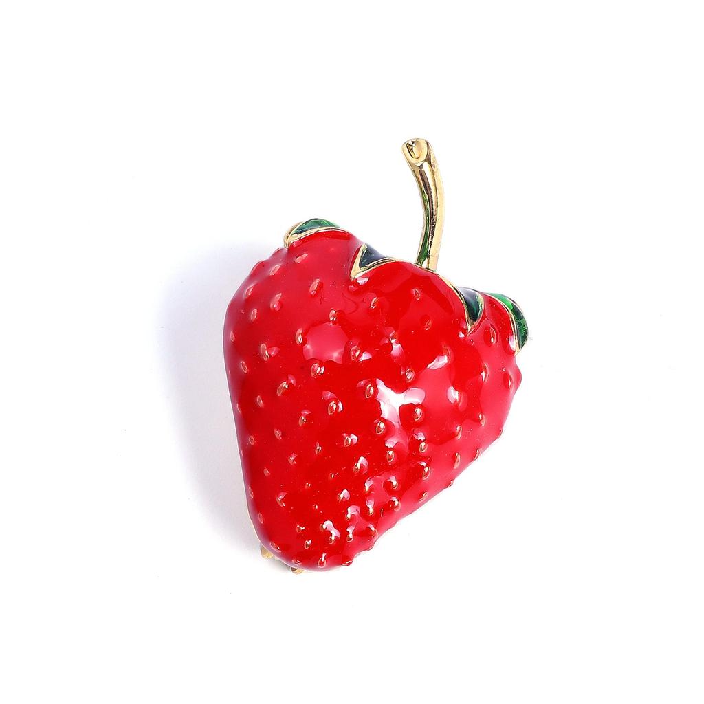 Strawberry Brooch: Cute Japanese Cardigan Lapel Pin for Women - Versatile Decorative Corsage Accessory