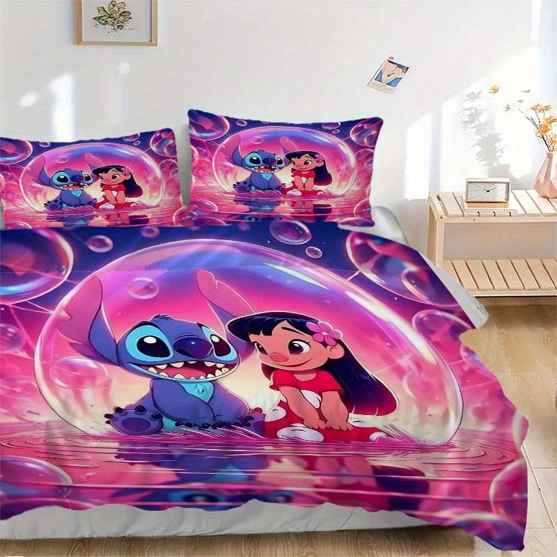 

3pcs Happy Lilo & Stitch Printed Quilt Set - Includes 1 Quilt Cover and 2 Pillowcases, Machine Washable - Suitable for All Seasons.B046 135x200cm