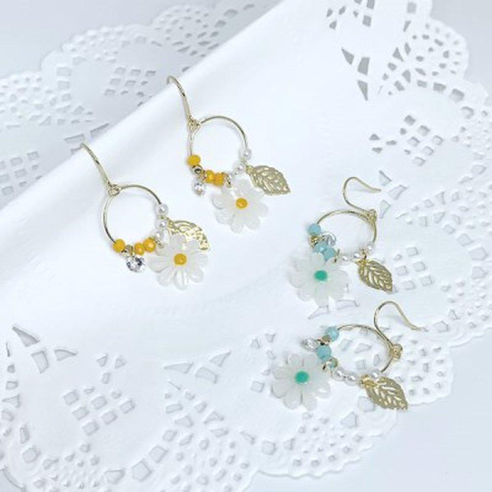[Handmade] Pearl and Daisy Earrings