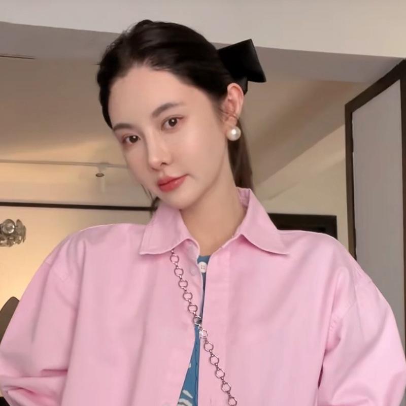 Kolczyki Mona Style z francuskiej bawełny - Duże kolczyki sztyfty z perłami dla kobiet, Srebrna igła, Trend Wiosna 2023