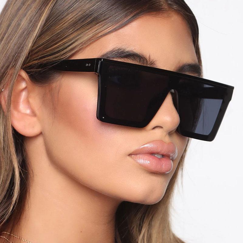Fyrkantiga Solglasögon Dam Lyxig Vintage Märke Designer Solglasögon Kvinna Stor Ram Spegel Svart Silver Platt Topp Oculos De Sol