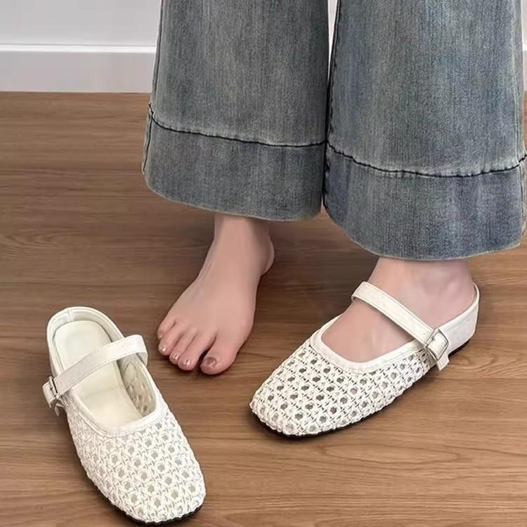 Retro hollow woven inner heightening bag head slippers women's 2025 new holiday style square head one-word buckle half slippers