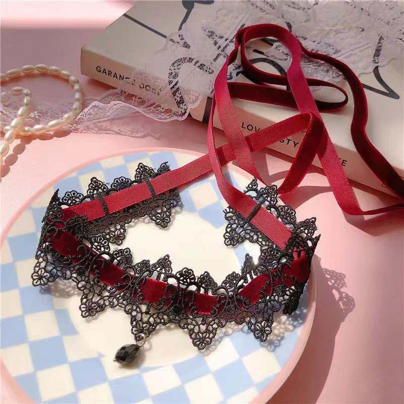 Sexy Black Lace Choker Necklace for Women Punk Velvet Geometric Hollow Flower Adjustable Necklace Halloween Jewelry Accessories
