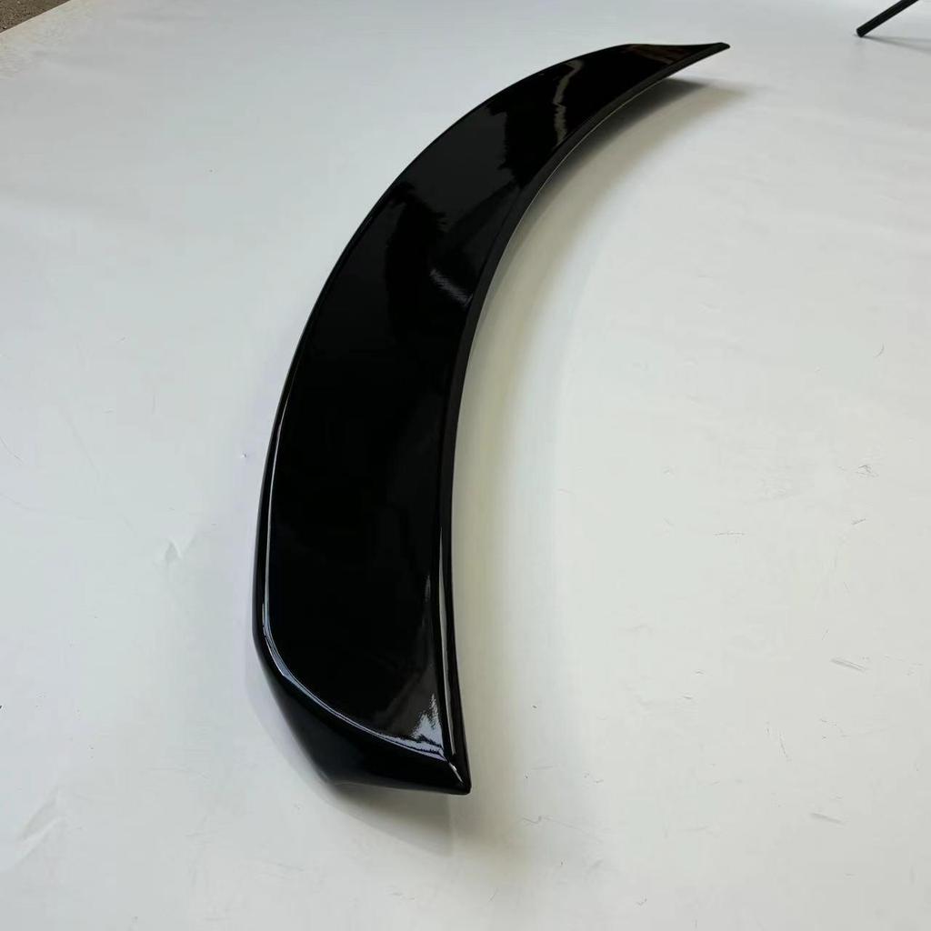 Glossy Black ABS Rear Spoiler for Chrysler 300C
