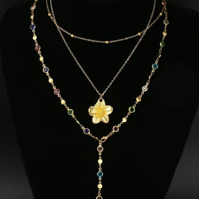 Elegant Y-Shaped Color Diamond Flower Necklace Set - Light Luxury Layered Two-Piece Design