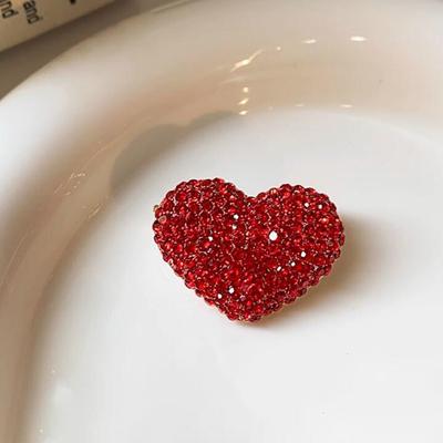 Full Of Diamonds, Red Love Brooches, High-End Women'S Corsage Pins, Fixed Clothes, And A Sense Of Niche Design