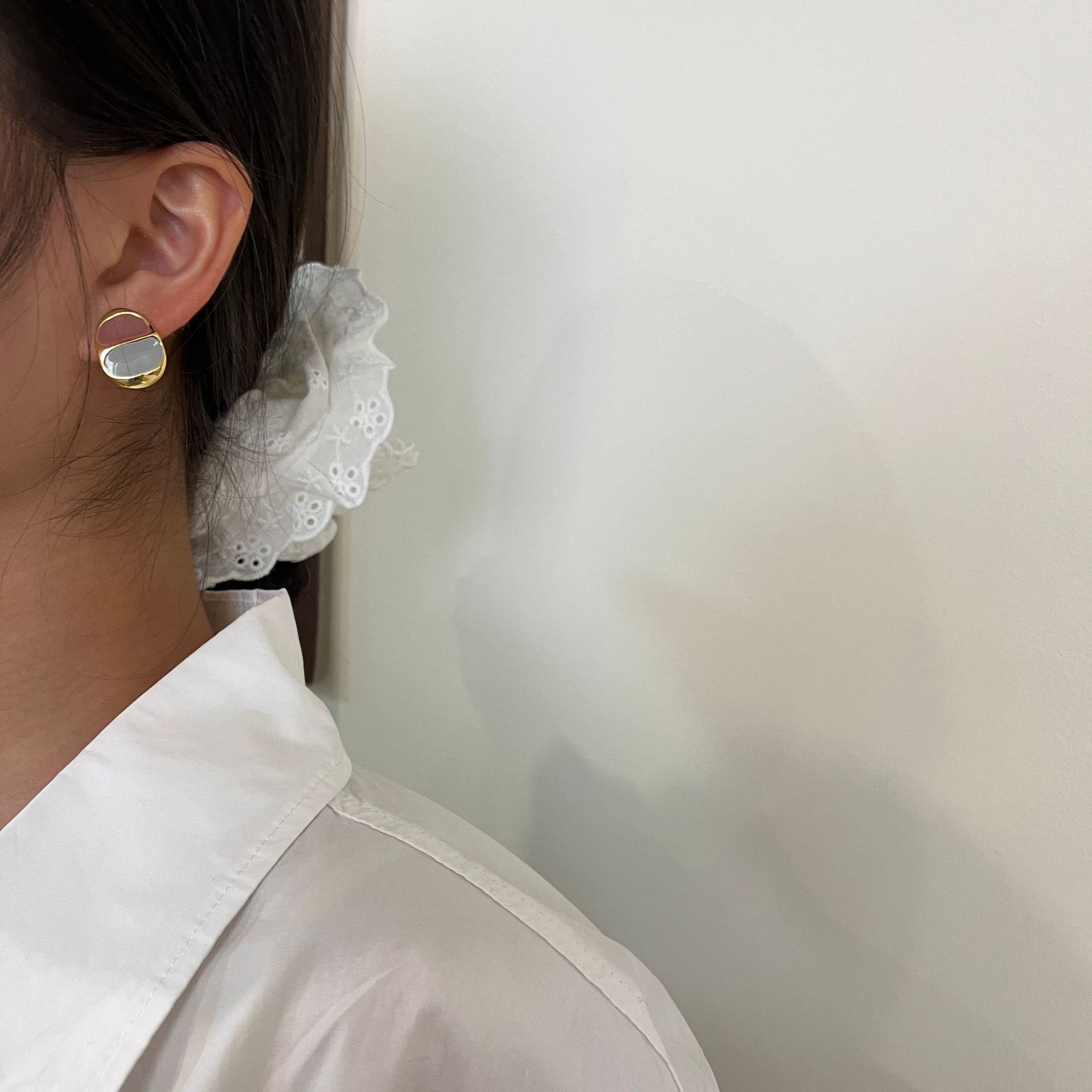 

Средневековые геометрические ретро контрастные квадратные серьги-пусеты, универсальный модный темпераментный дизайн, серьги-подвески