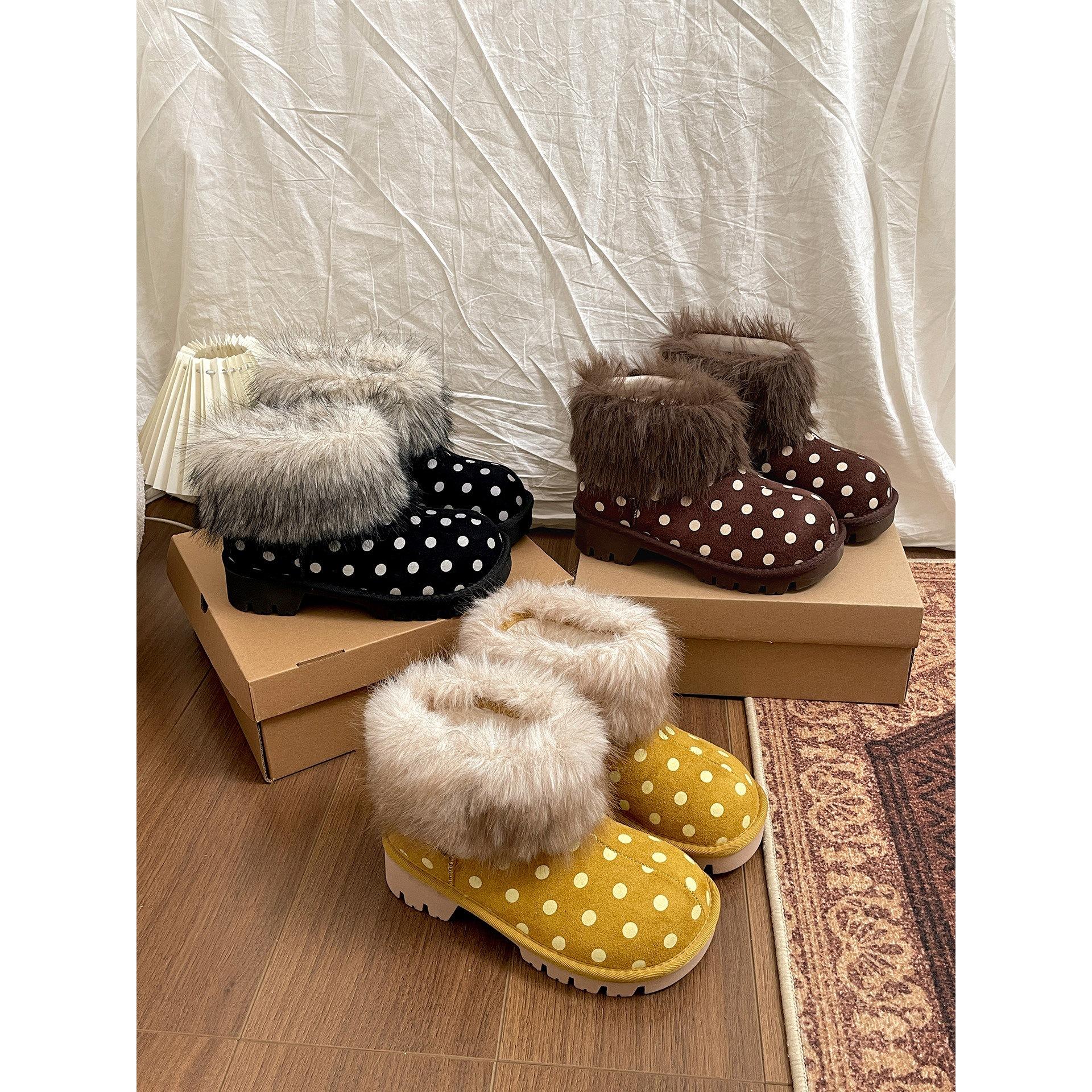 

Popular black velvet thickened platform snow boots women s winter warm outer Birkenstock cotton shoes 40 жовтий