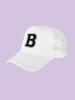 1Pc children's 26 letter printed baseball cap, fashionable sunshade duckbill cap for spring summer, breathable mesh trucker cap