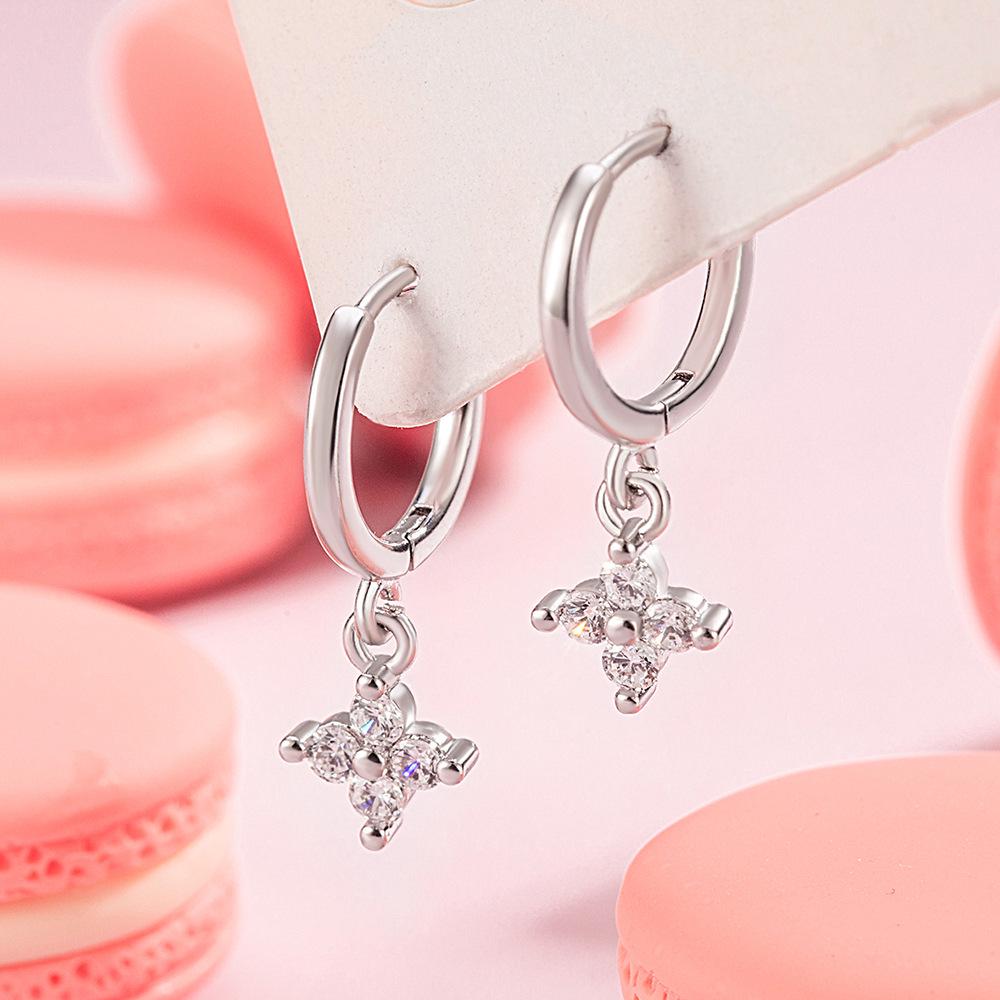 Koreanischer Stil Schlicht Floral Vierblättrig Kupfer Ohrklemmen - Hochwertiger Süßer Damenschmuck