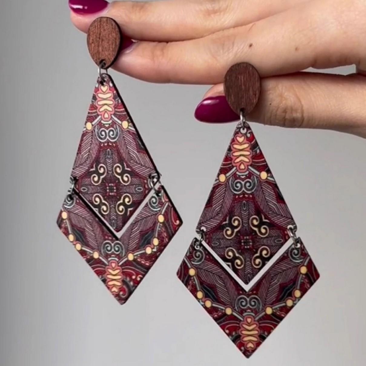 

Модные серьги-подвески для женщин коричневый