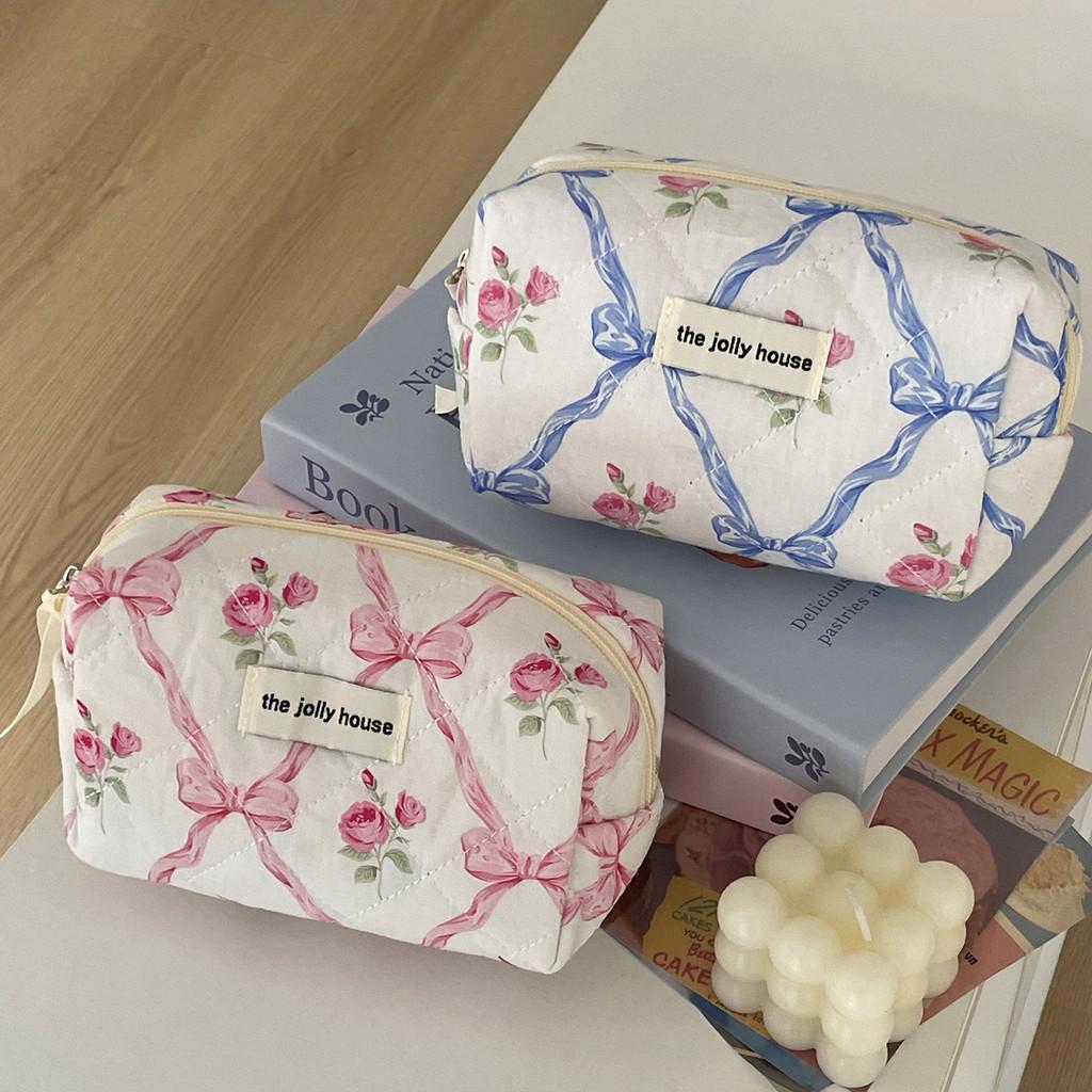 Vintage Butterfly Bow Flower Toiletry Bag With Soft Polyester Material For Daily Use