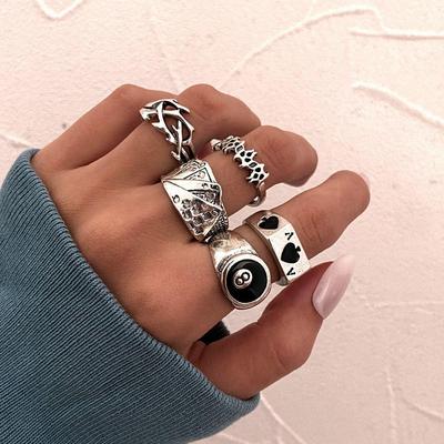 Set di Anelli Nocche Asso di Picche Vintage Transfrontaliero - Collezione Creativa Stile Poker da 5 Pezzi per Donna