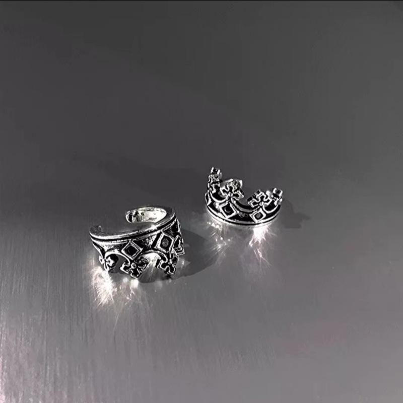 Fashion ear clips without ear piercings, advanced sense, cold wind design sense, personalized earrings, women's sweet and cool versatile butterfly