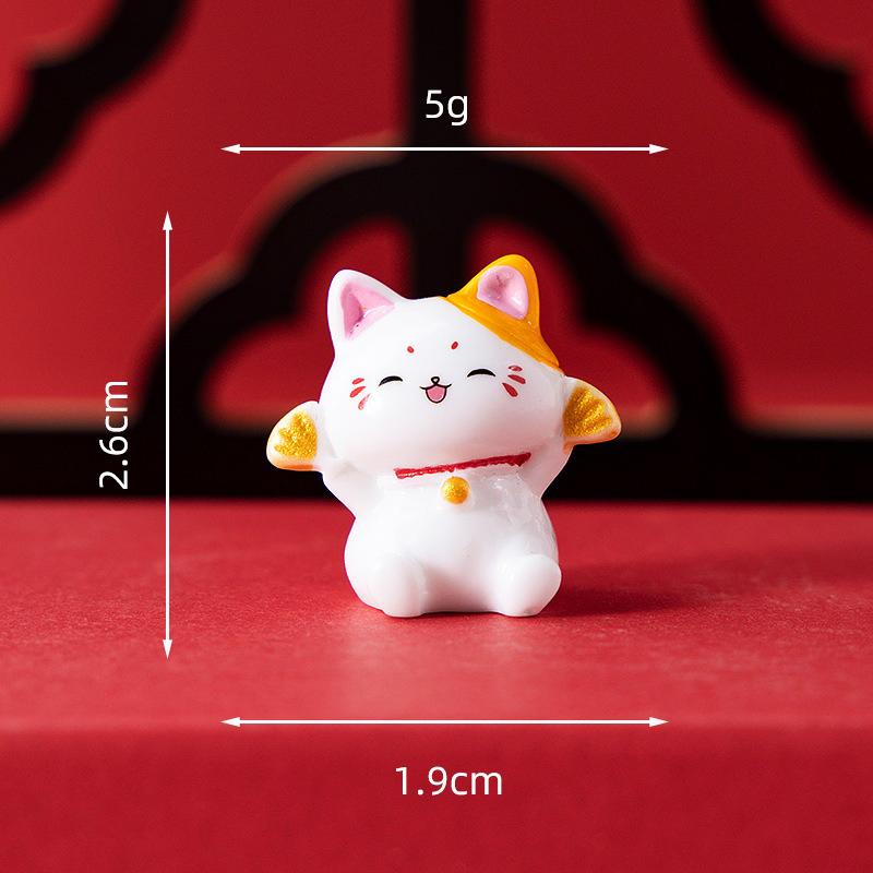 1pcs Figurines Miniature Cute Lucky Cat Micro Landscape Crafts Ornaments For Home Decorations Animal Car Decor Room Accessories