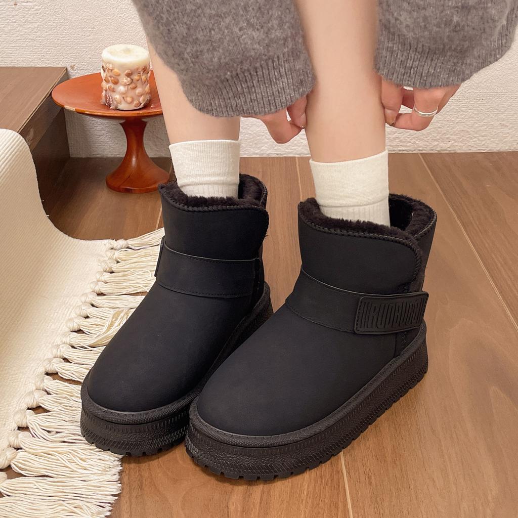 Thick-soled Snow Boots Women's 2025 New Winter Velvet Bread Shoes Leather Surface Waterproof Heightening Warm Northeast Cotton Shoes