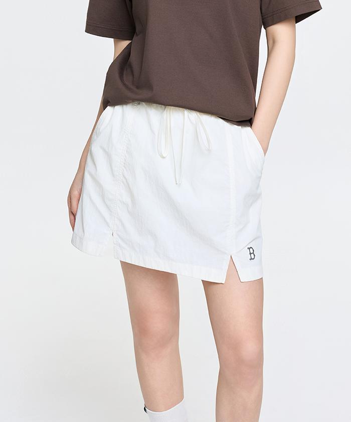 Emelbi Women'S Gorpcore Glossy Shirred Mini Skirt Bos (Cream)