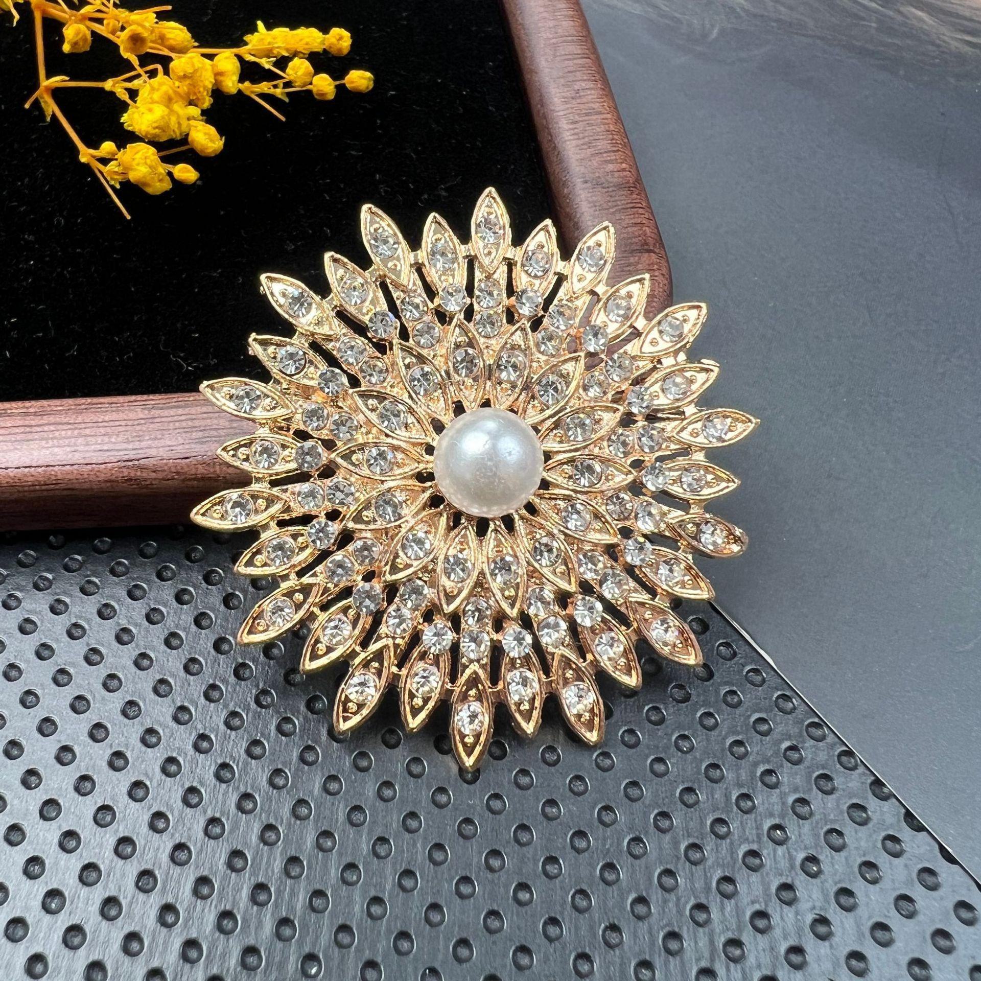 

Ретро-модная высококачественная брошь-булавка из хрусталя и бриллиантов - стильный аксессуар для одежды из сплава BZ021