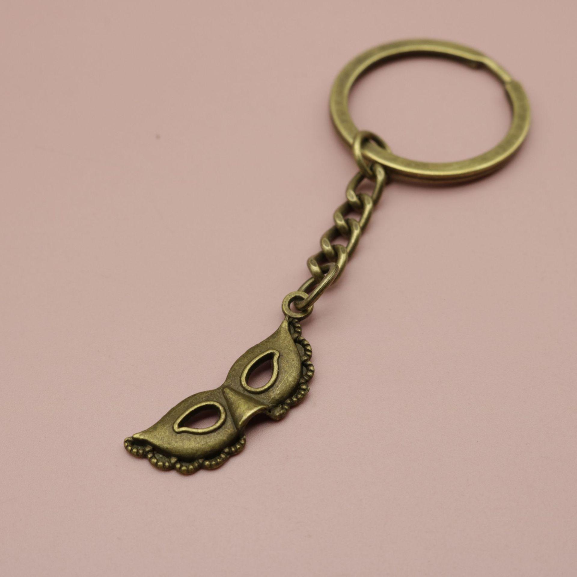 Simple Mask Keychain Pendant бронзовый