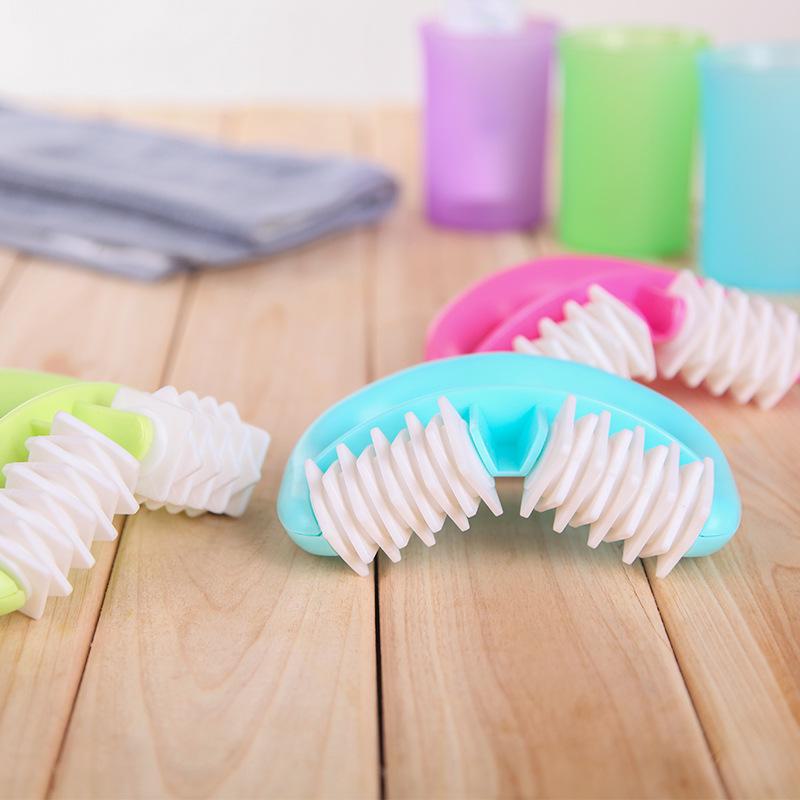 Double Wheel Manual Plastic Massager with Round Handle - Model T9142