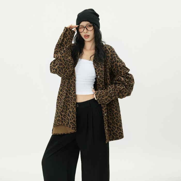 

Модная женская джинсовая куртка больших размеров с леопардовым принтом, осенняя свободная куртка с длинным рукавом в винтажном стиле для отдыха L цветной печати леопарда