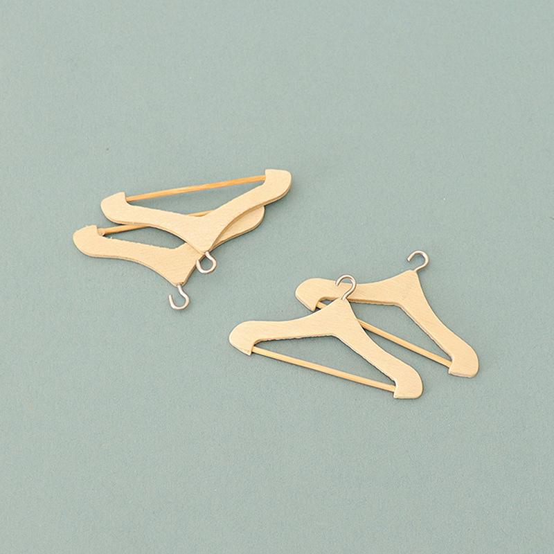 

Кукольный домик Мини Деревянная вешалка Кукольный домик Декоративные Кукольные аксессуары Мини-вешалка Игрушки