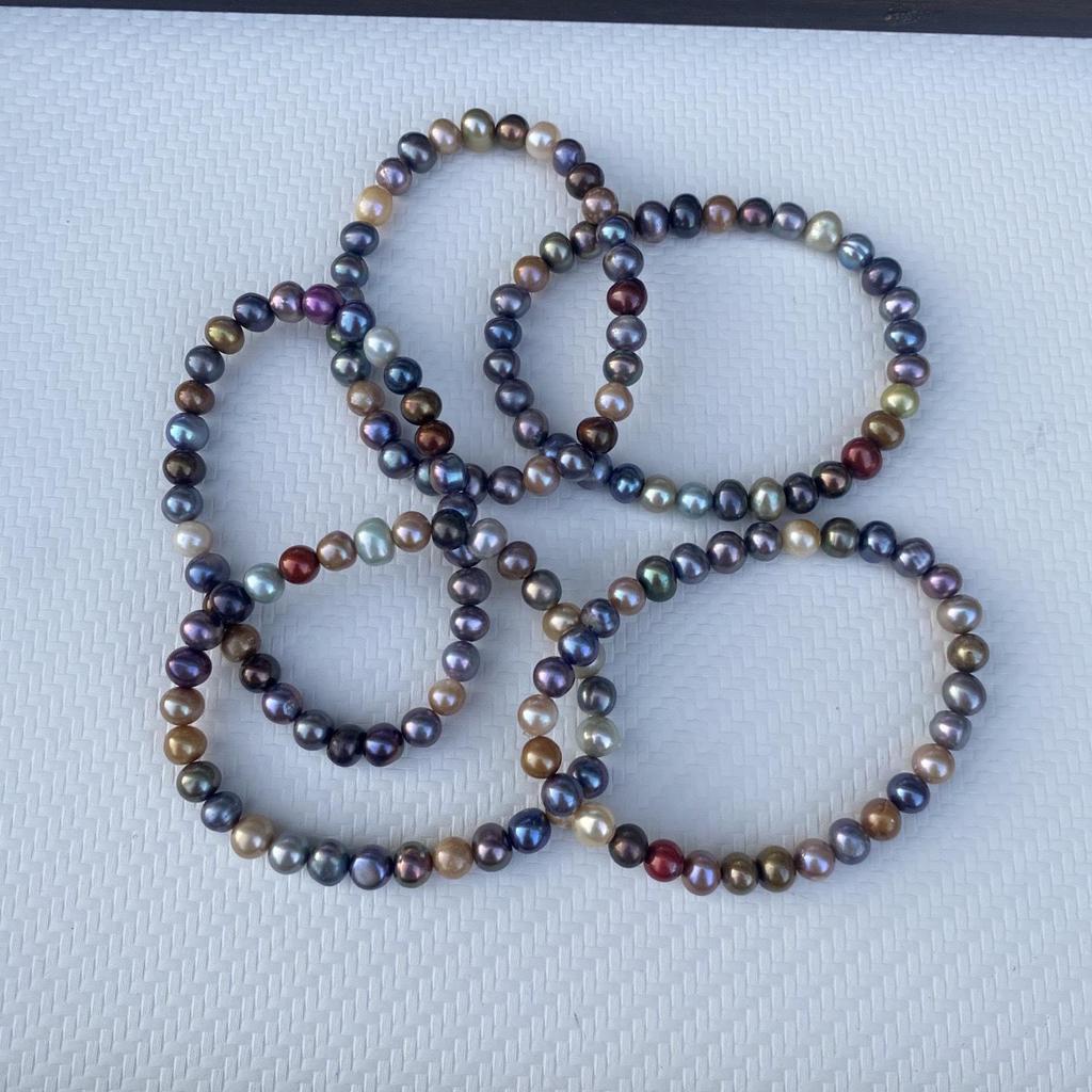 Versatile Elastic Cord Bracelet with 5-7mm Natural Freshwater Pearls for Women