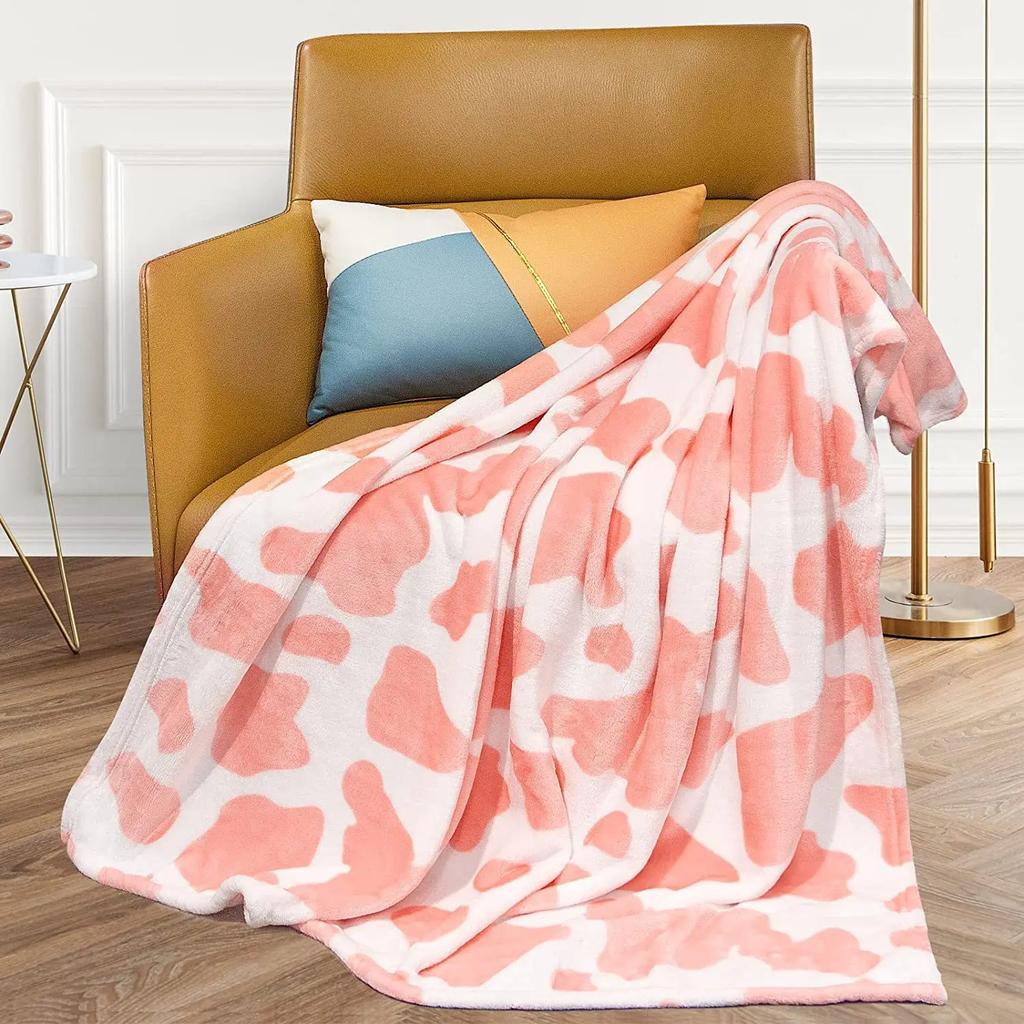 Cute Cow Print Blanket Soft Warm Plush Throw Blanket Fleece Flannel Lightweight Travel Blankets Cozy All-Season Couch Blankets