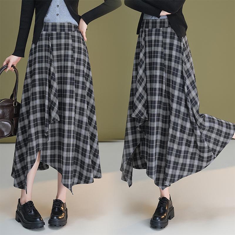 Autumn 2025 High-Waisted Irregular Black & White Plaid Skirt for Women XL