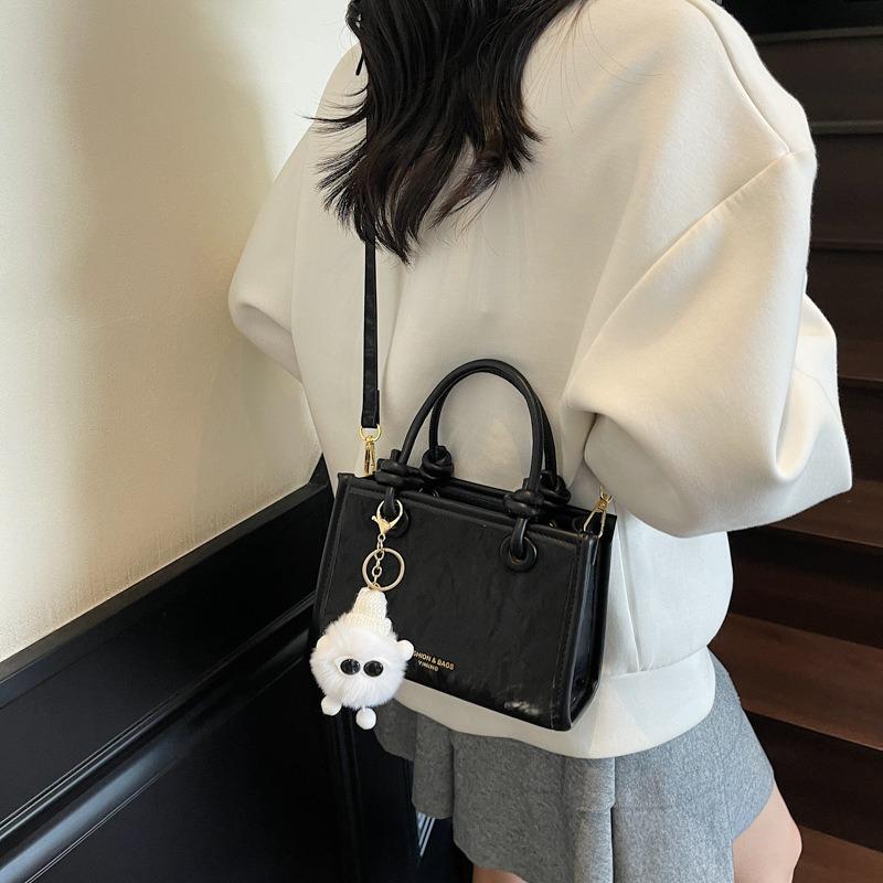 Popular Small Bags, Summer New Commuter Shoulder Bags, Versatile Fashion Messenger Bags