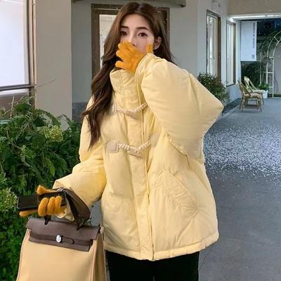 Hochwertige, kurze Horn-Button-Down-Wattierungsjacke für Damen aus modischer Daunenbaumwolle
