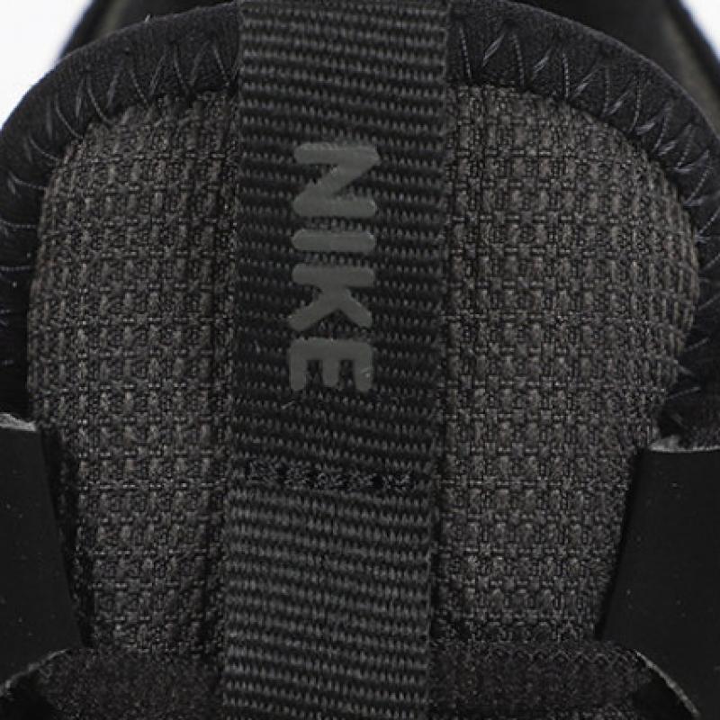 NikE W SnEakEr E sEriEs Ad