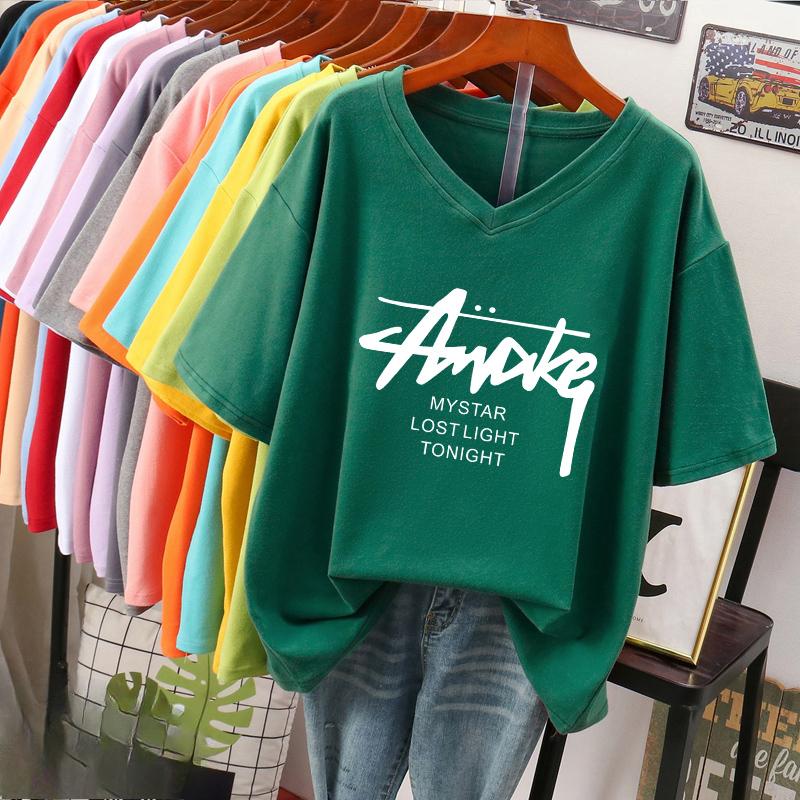 Dámské tričko s krátkým rukávem, volného střihu, zeštíhlující top s potiskem a výstřihem do V