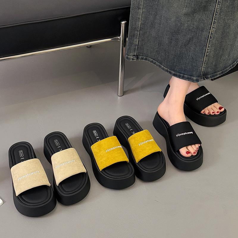 Height increase high heel thick bottom fashion new one-word drag beach cool slippers slippers women's summer wear advanced 2025