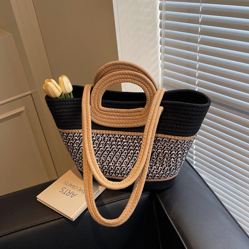 Large capacity woven bag women's new shoulder handbag commuter beach hand bucket bag